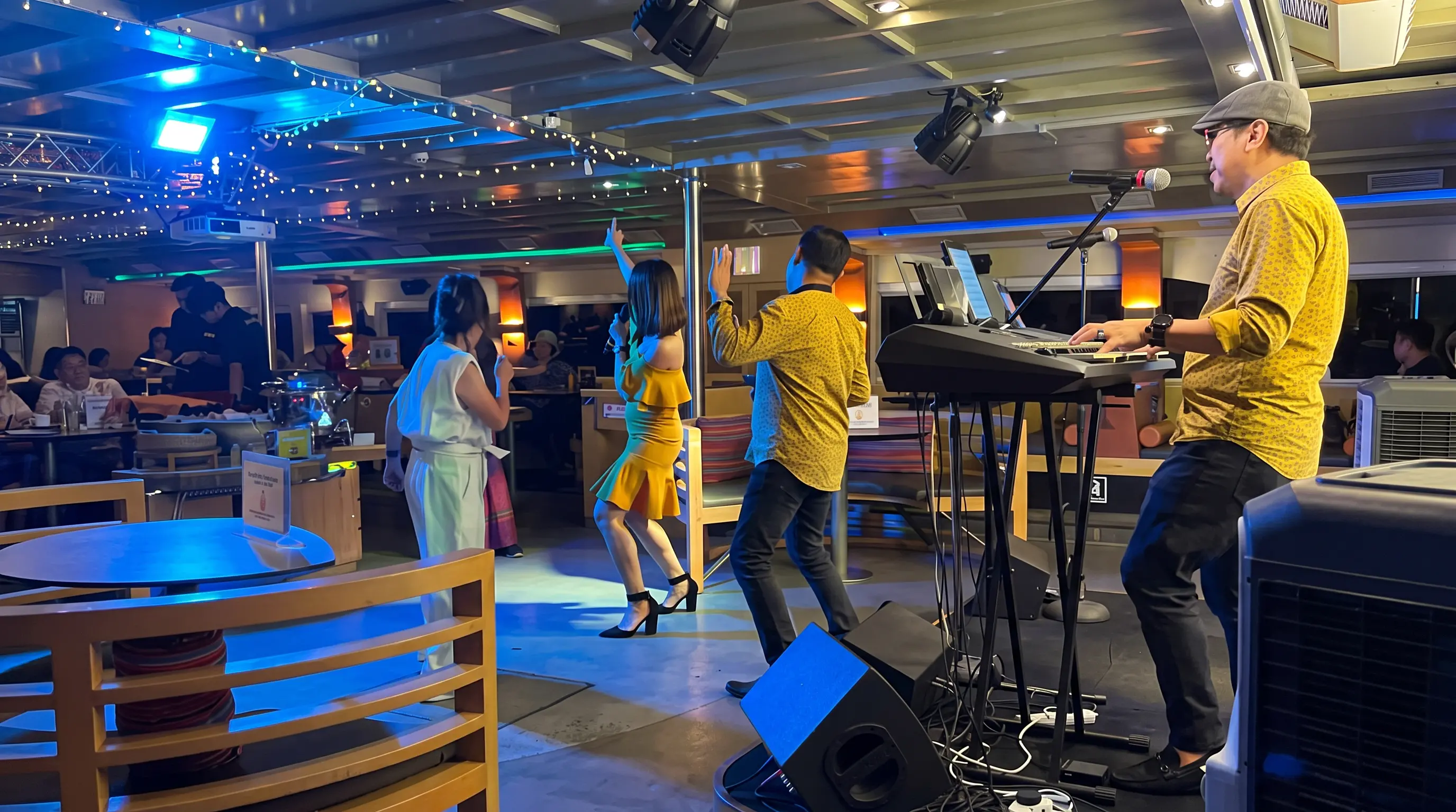 Yacht Dinner Cruise